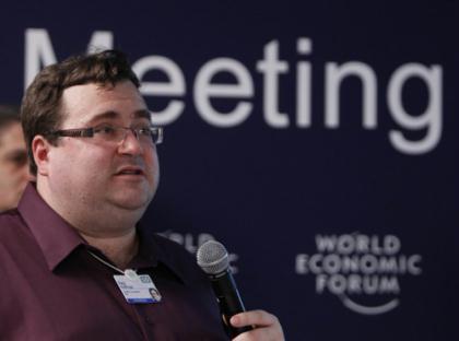 Reid&nbsp;Hoffman,&nbsp;Executive&nbsp;Chairman&nbsp;and&nbsp;Founder&nbsp;of&nbsp;LinkedIn&nbsp;Corporation&nbsp;attends&nbsp;a&nbsp;session&nbsp;at&nbsp;the&nbsp;World&nbsp;Economic&nbsp;Forum&nbsp;(WEF)&nbsp;in&nbsp;Davos&nbsp;January&nbsp;27,&nbsp;2010.&nbsp;(Xinhua/Reuters&nbsp;Photo)&nbsp;
