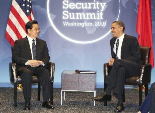 Chinese&nbsp;President&nbsp;Hu&nbsp;Jintao&nbsp;(L)&nbsp;meets&nbsp;with&nbsp;U.S.&nbsp;President&nbsp;Barack&nbsp;Obama&nbsp;in&nbsp;Washington&nbsp;April&nbsp;12,&nbsp;2010.&nbsp;President&nbsp;Hu&nbsp;Jintao&nbsp;arrived&nbsp;in&nbsp;Washington&nbsp;on&nbsp;Monday&nbsp;to&nbsp;attend&nbsp;the&nbsp;Nuclear&nbsp;Security&nbsp;Summit&nbsp;slated&nbsp;for&nbsp;April&nbsp;12-13.&nbsp;(Xinhua/Ju&nbsp;Peng)