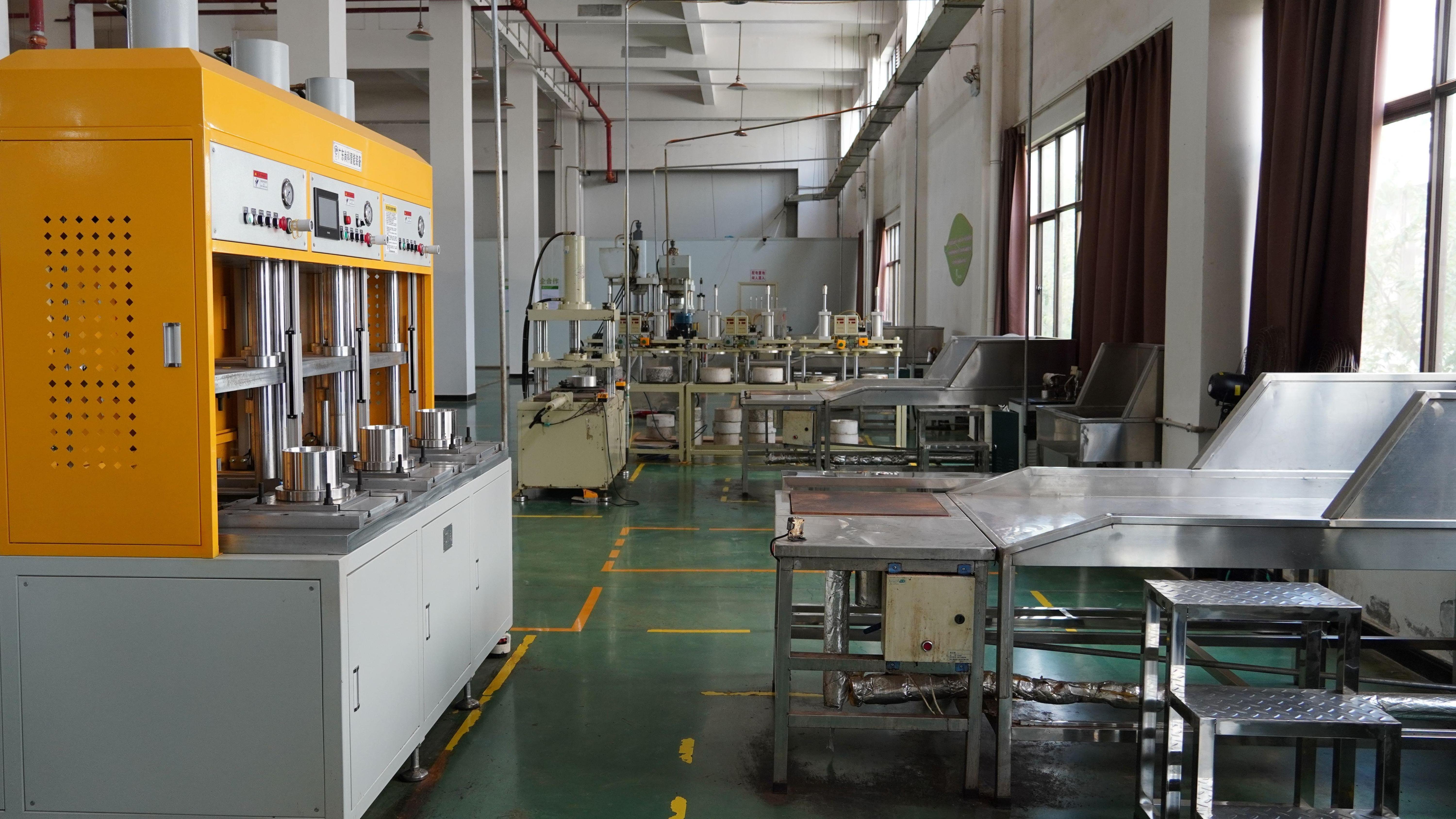 9普洱祖祥茶业标准化生产车间