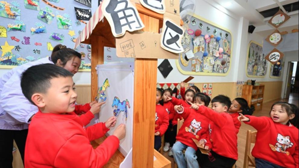 Various activities held across China to celebrate upcoming new year