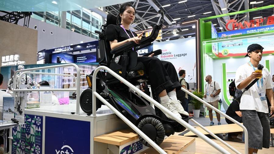 Smart, green and service-oriented: Canton Fair mirrors new momentum in China's foreign trade