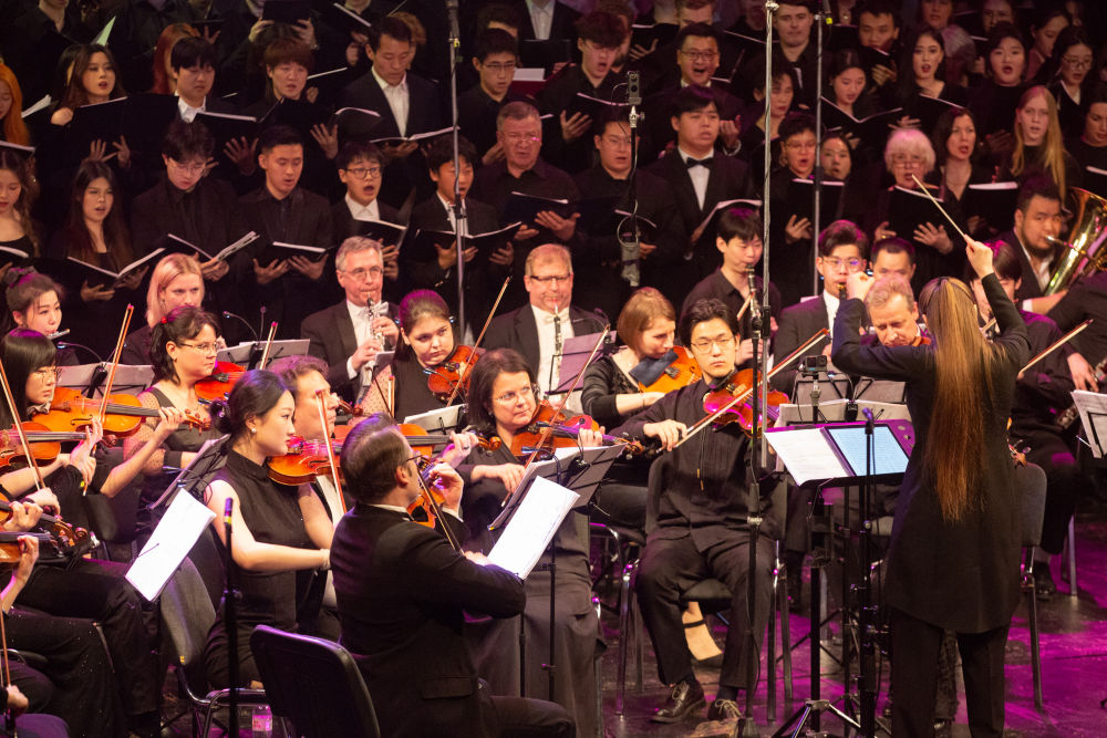 纵情歌唱,有着英雄血脉的伟大人民!——《黄河大合唱》与《神圣的战争》跨越时空的交响