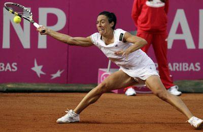 Italy's&nbsp;Francesca&nbsp;Schiavone&nbsp;returns&nbsp;the&nbsp;ball&nbsp;to&nbsp;Czech&nbsp;Republic's&nbsp;Lucie&nbsp;Safarova&nbsp;during&nbsp;a&nbsp;tennis&nbsp;a&nbsp;Fed&nbsp;Cup&nbsp;semifinal&nbsp;match,&nbsp;in&nbsp;Rome,&nbsp;Saturday,&nbsp;April&nbsp;24,&nbsp;2010.&nbsp;(AP&nbsp;Photo/Andrew&nbsp;Medichini)