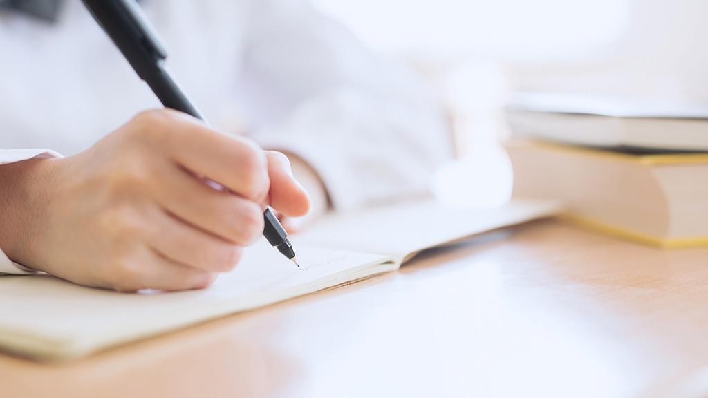 鼓励中小学每周设置一天“无作业日”