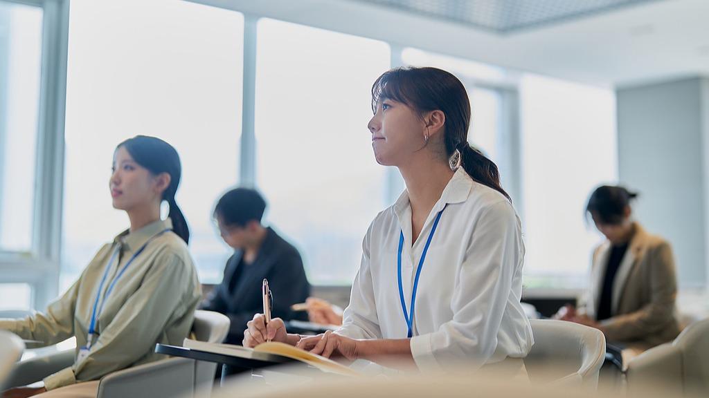 在校可“充电” 毕业可“回炉”