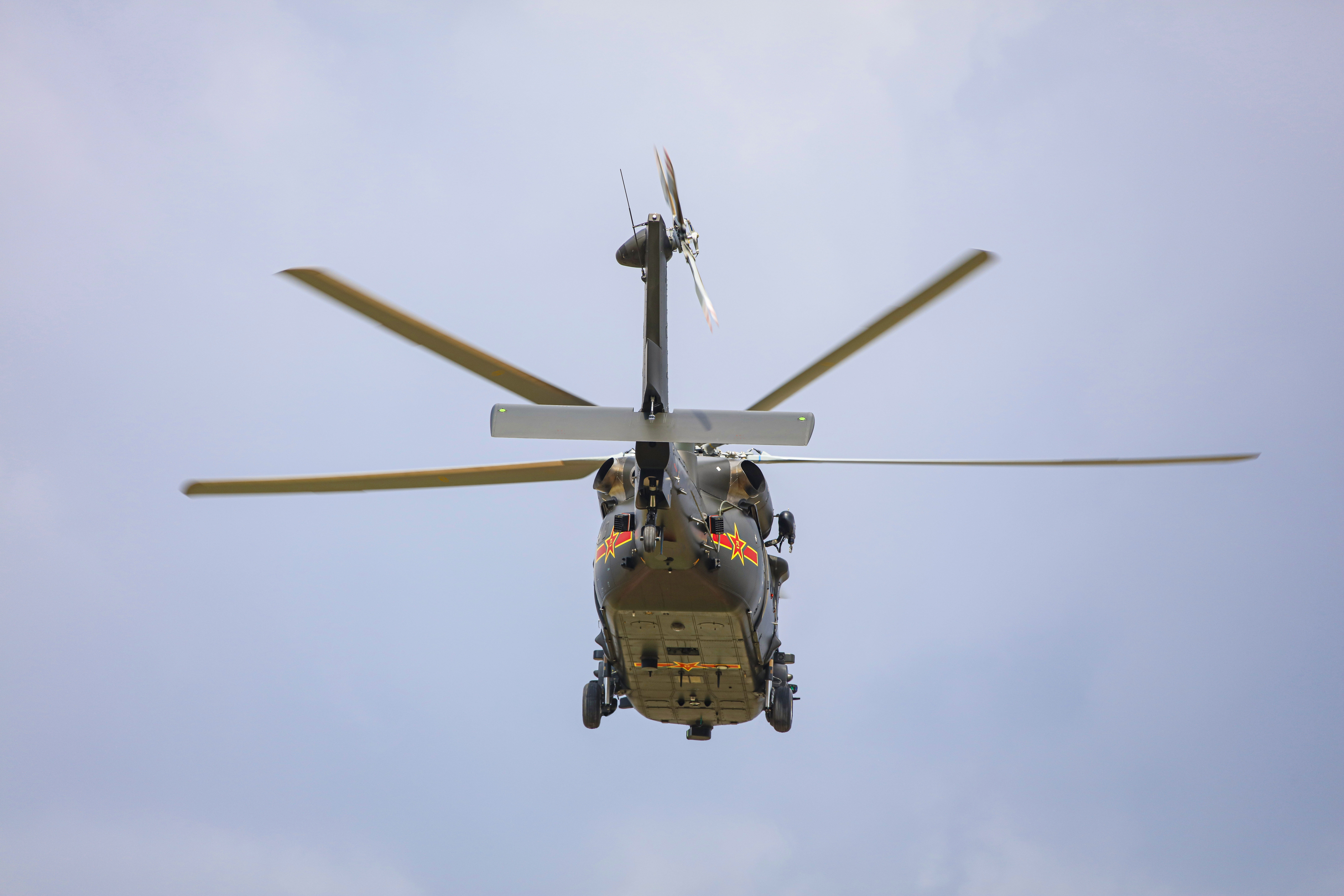 起飞直击空中突击部队高强度跨昼夜飞行训练