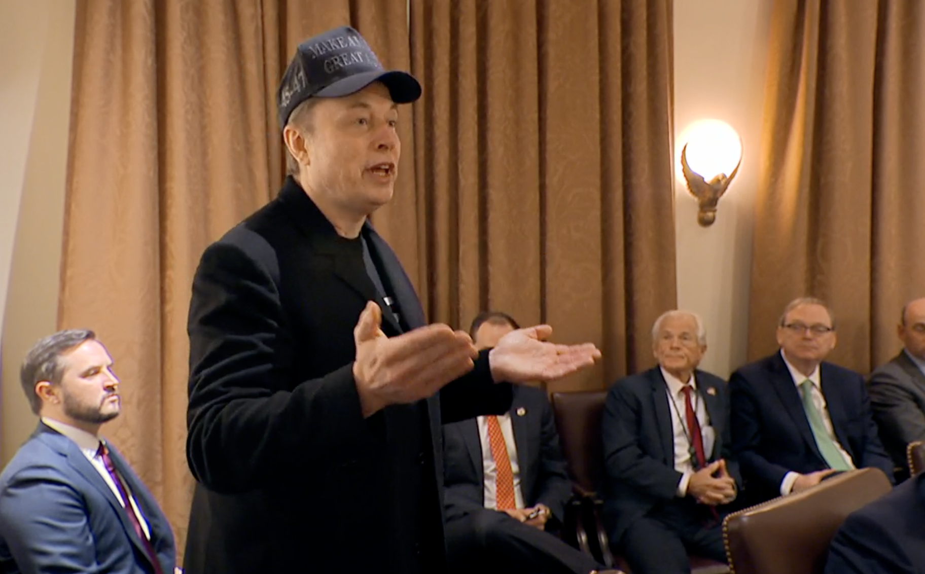 裁员、关税、乌克兰问题……特朗普第二任期首次内阁会谈了啥→_新闻频道_央视网(cctv.com)