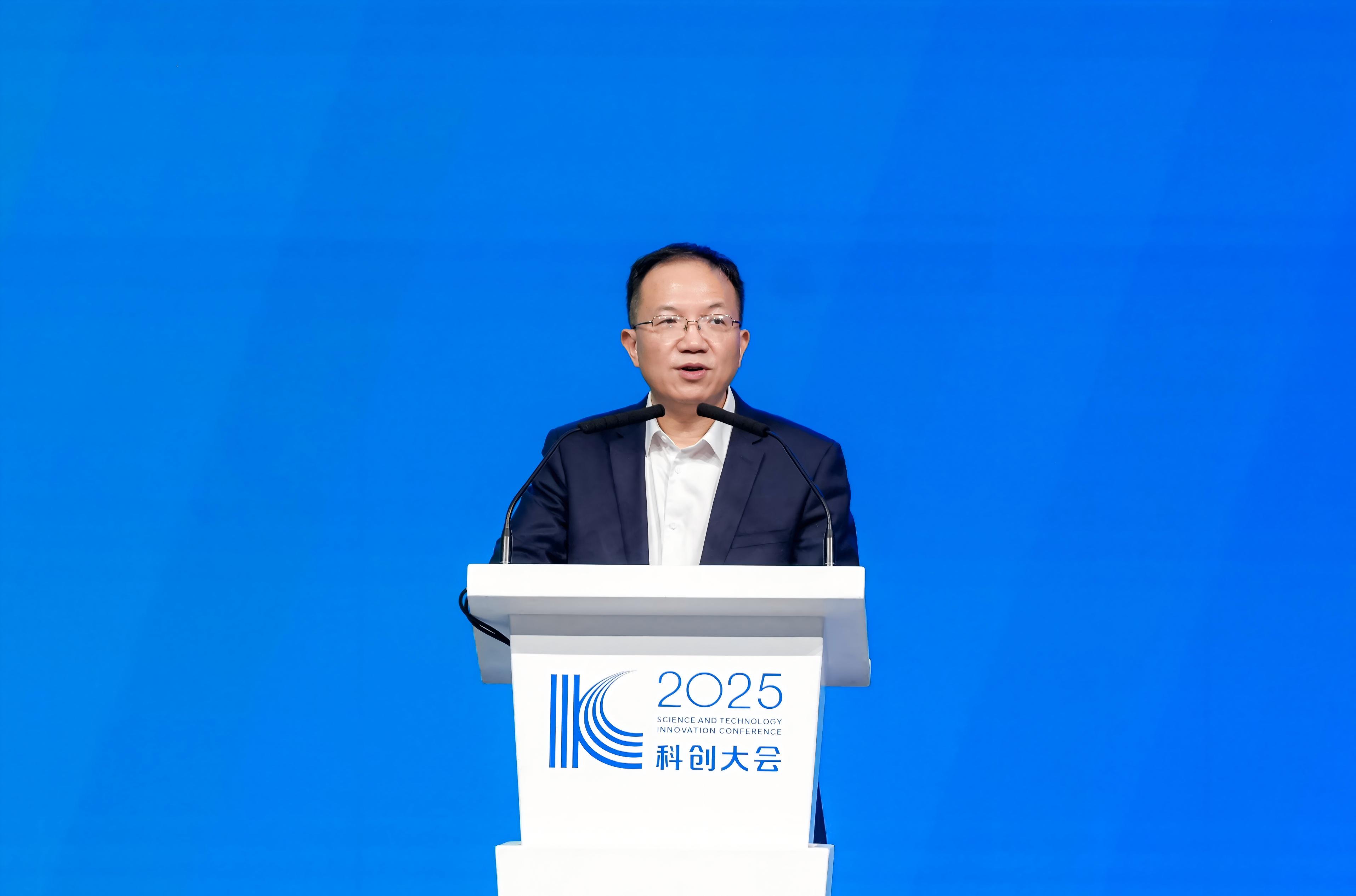 国家数据发展研究院院长 胡坚波